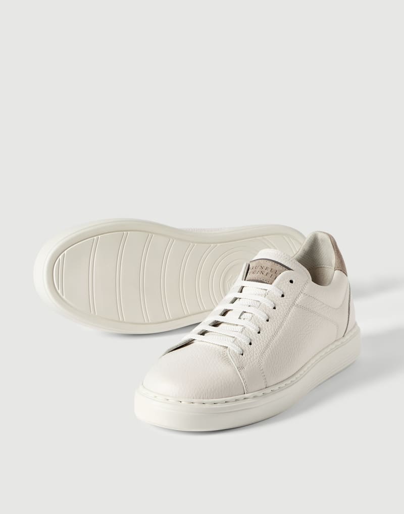 Brunello Cucinelli Sneakers aus genarbtem Kalbsleder — White Taupe