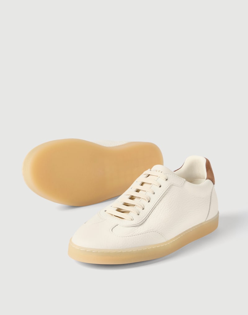 Brunello Cucinelli Sneakers aus Hirschleder — Butter