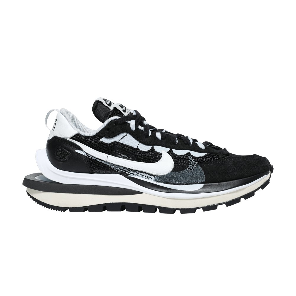 Nike Vaporwaffle — sacai Black White