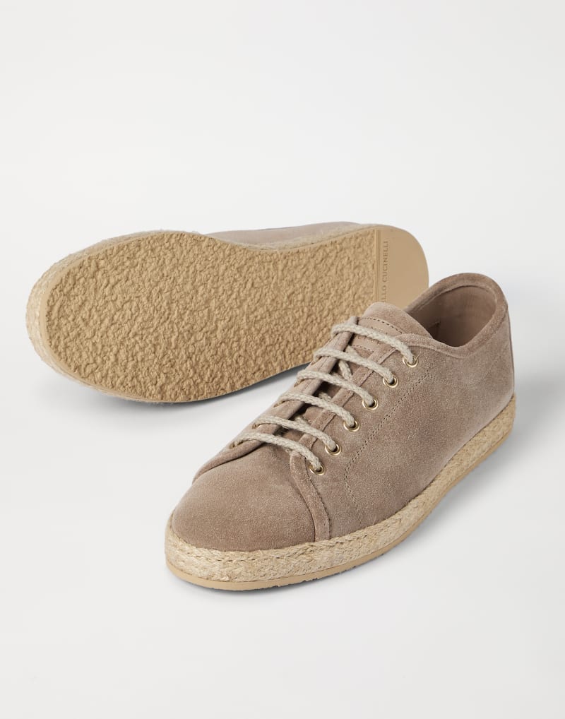 Brunello Cucinelli Derby-Schnürschuh aus Kalbsveloursleder — Beige