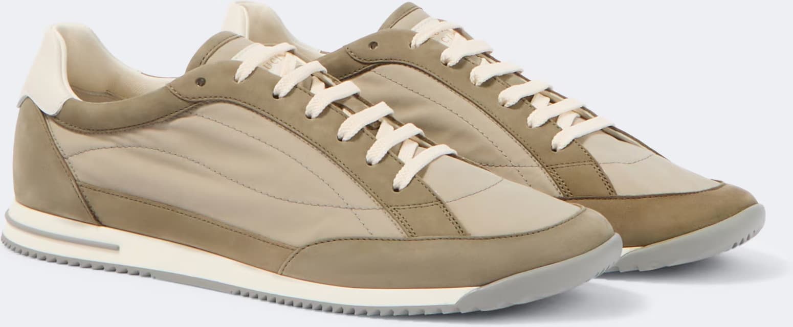 Brunello Cucinelli Retro-Runner aus Textil und Veloursleder — Khaki