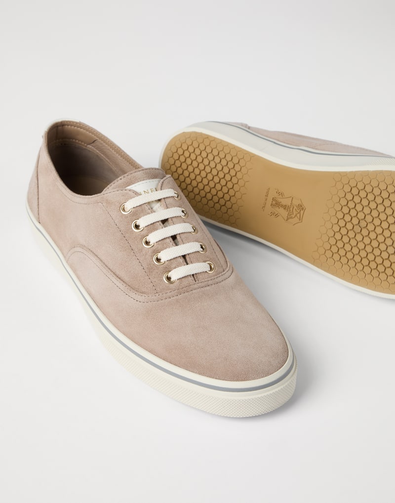 Brunello Cucinelli Sneakers aus Kalbsveloursleder — Beige