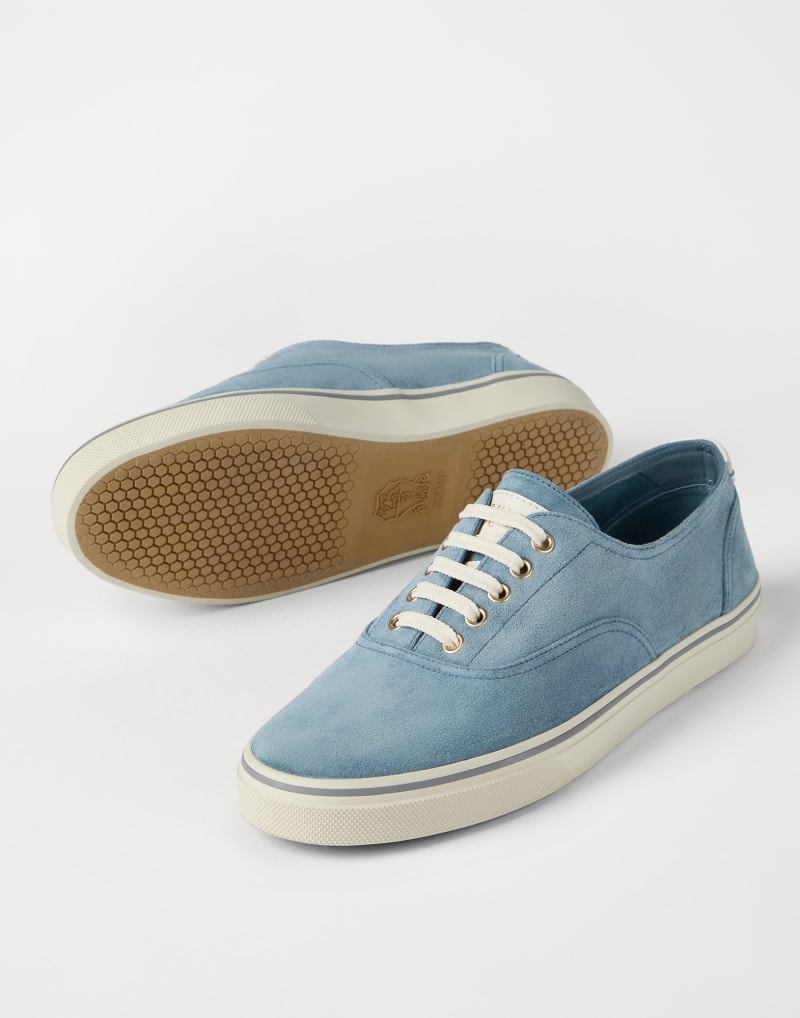 Brunello Cucinelli Sneakers aus Kalbsveloursleder — Sky Blue