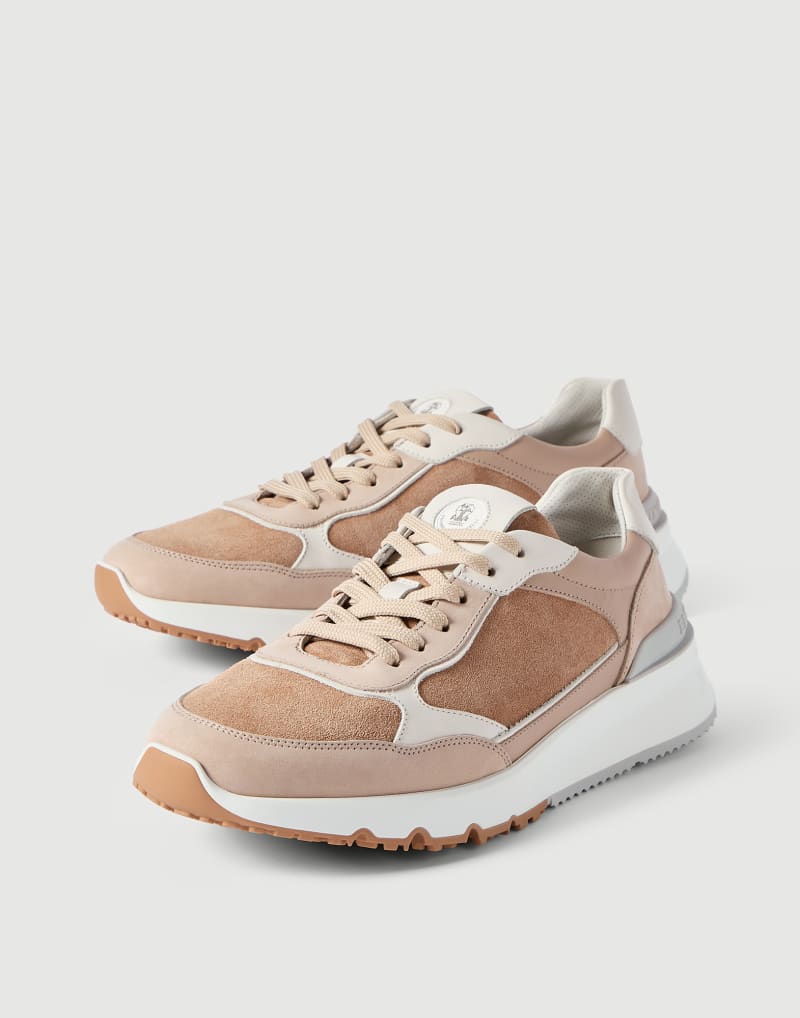 Brunello Cucinelli Sneakers aus Nubukleder und Kalbsleder — Beige