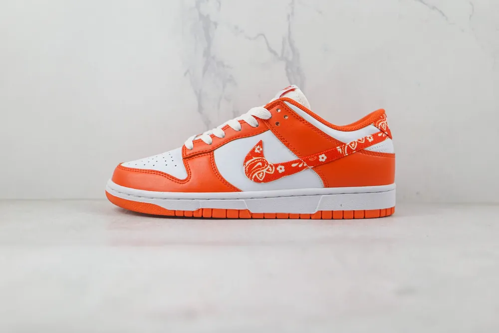Nike NIKE SB Dunk Low — Orange Paisley