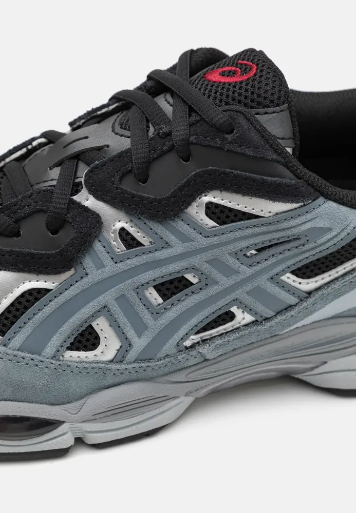 Asics — Produktbild