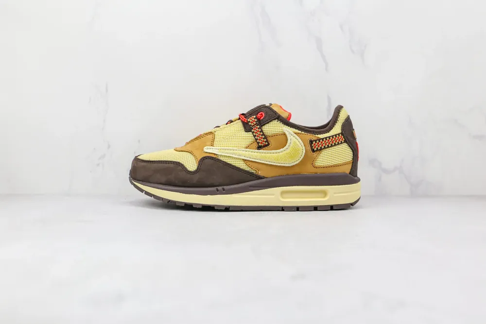 Nike Travis Scott x Nike Air Max 1 Cactus Jack — brown