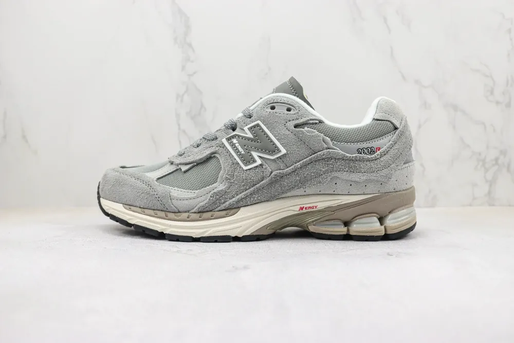 New Balance New Balance 2002R Protection Pack — Grey
