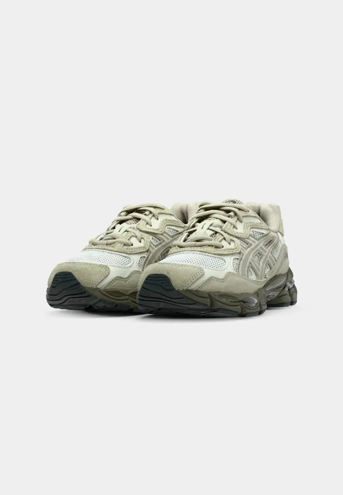 Asics — Produktbild