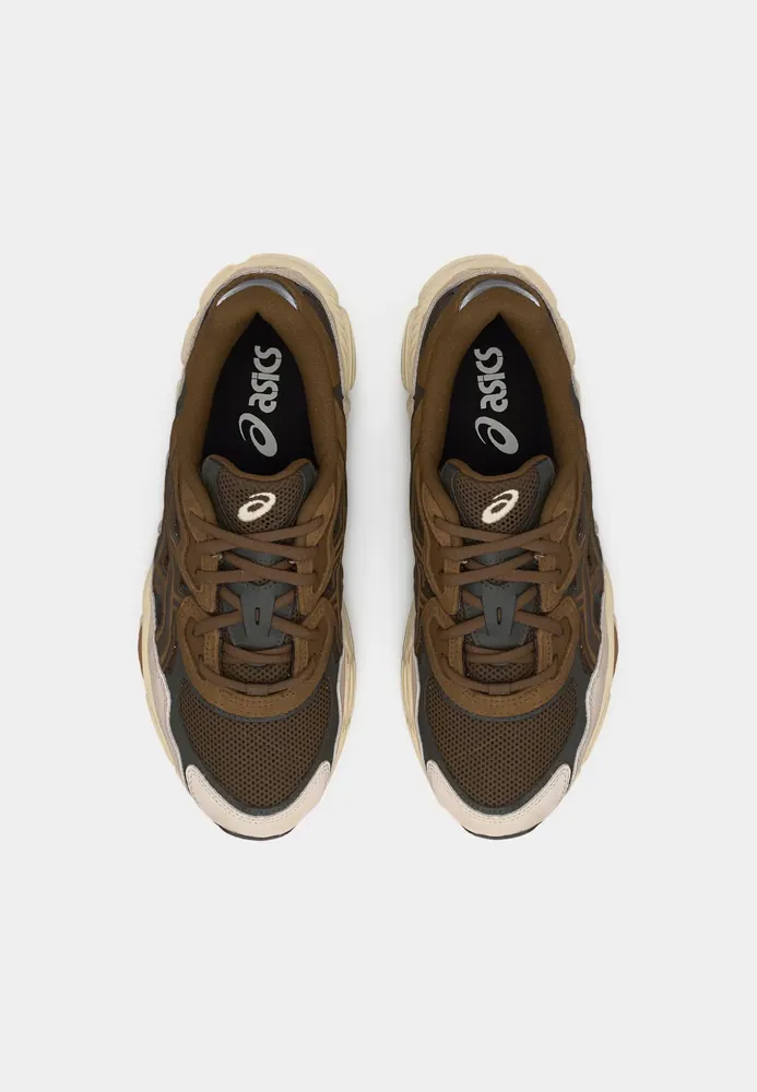 Asics — Produktbild