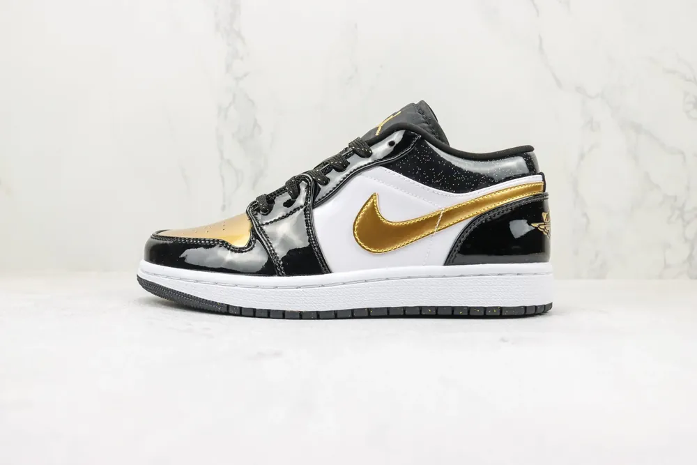 Jordan Nike Air Jordan 1 Low SE — Gold Toe