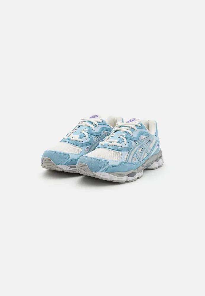 Asics — Produktbild