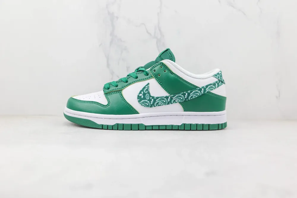Nike NIKE SB Dunk Low — Green Paisley