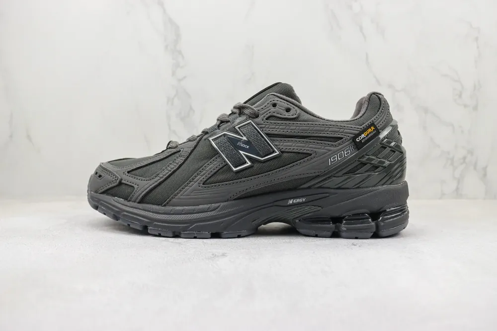 New Balance New Balance 1906R Cordura Magnet — 