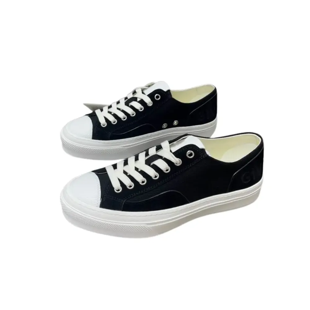 Givenchy Givenchy Low Sneakers — Black White
