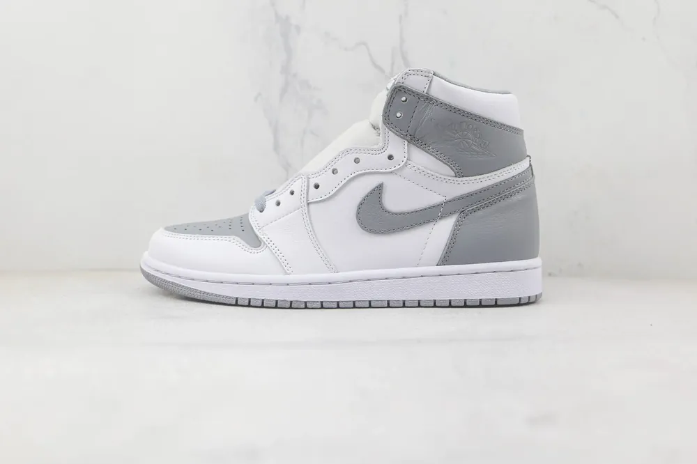 Jordan Nike Air Jordan 1 High — Grey White