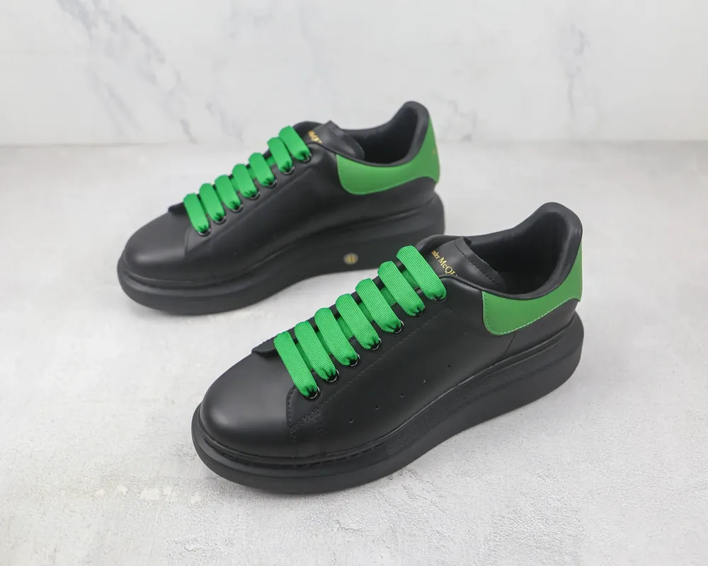 Alexander McQueen — Produktbild