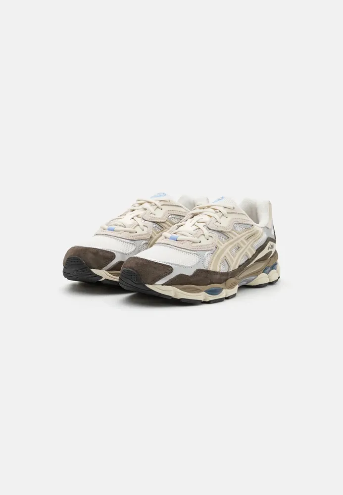 Asics — Produktbild