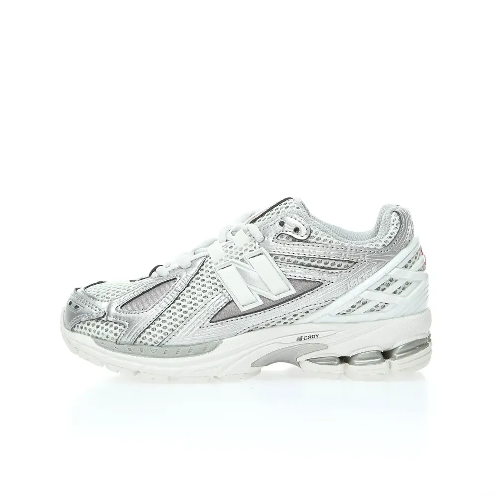 New Balance New Balance 1906R Sneaker — Silver
