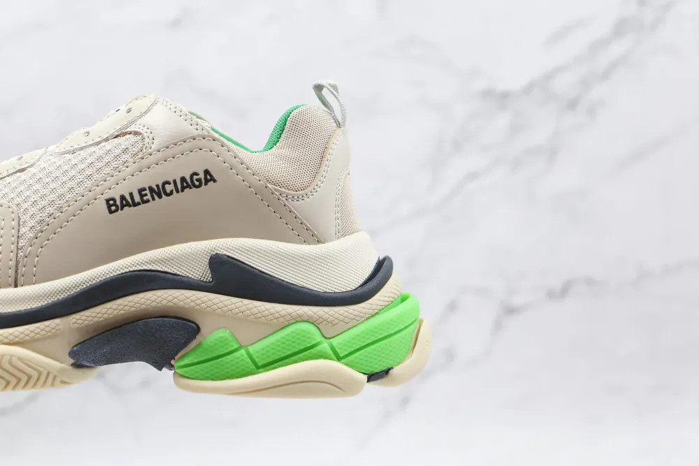 Balenciaga Balenciaga Triple S — Beige green