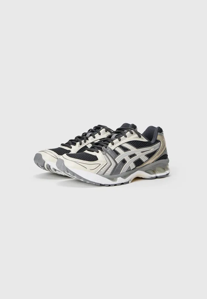 Asics — Produktbild