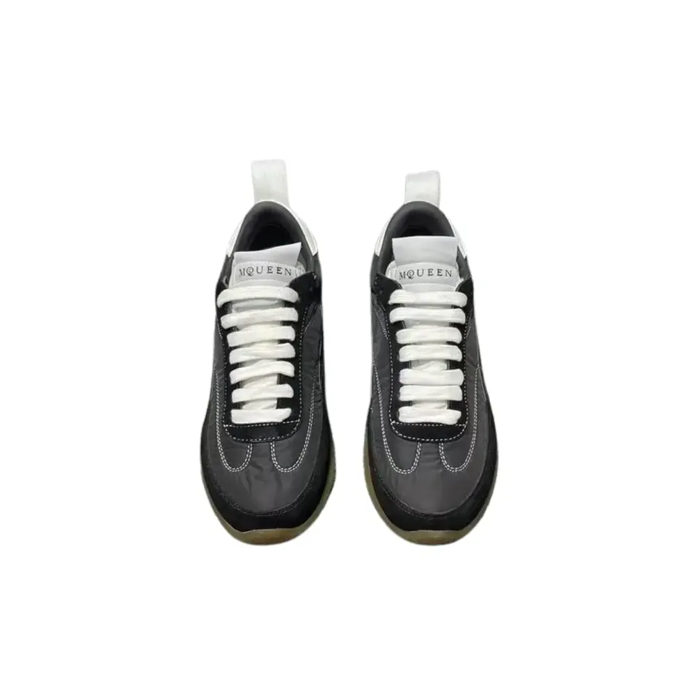 Alexander McQueen Alexander Mcqueen Ec1 Sneakers — White Black