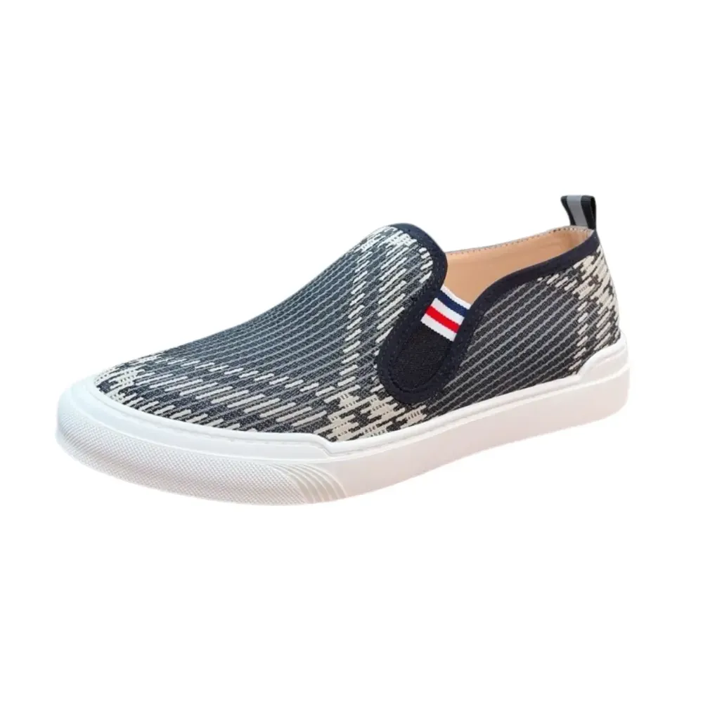 Burberry Burberry Slip-On Sneakers Distinctive — Black White