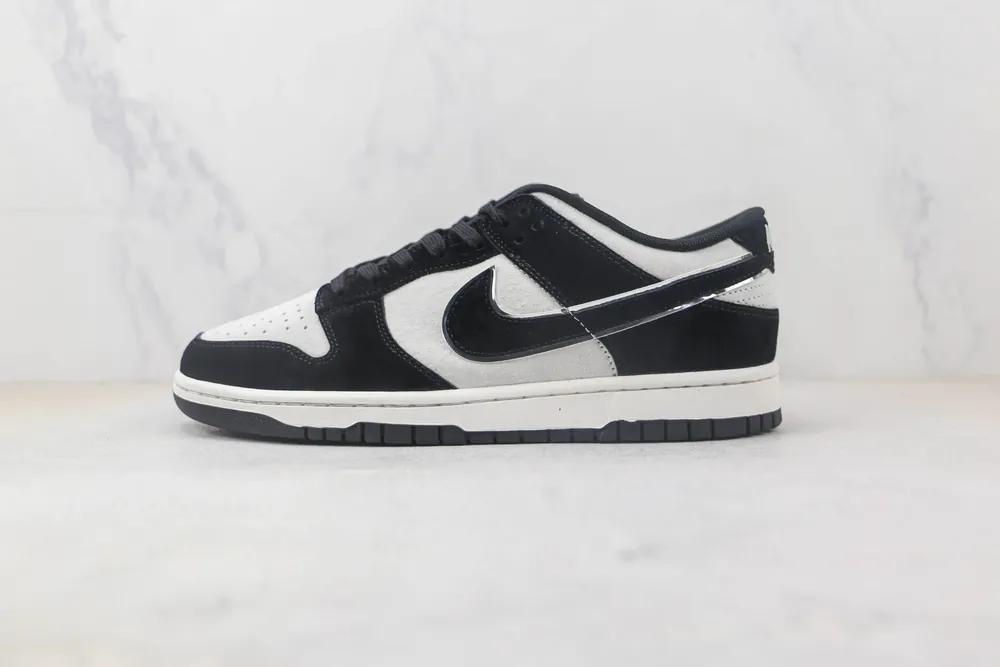 Nike Nike Dunk Low — Black Suede