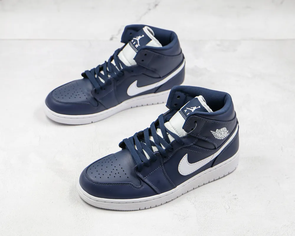 Jordan NIKE Air Jordan 1 Mid — navy blue