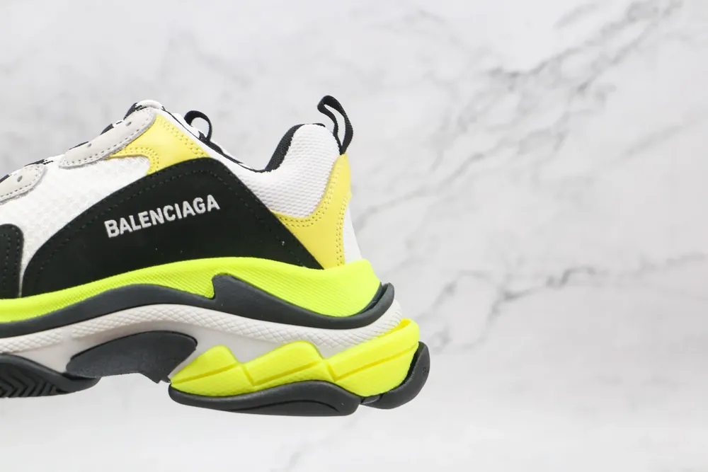 Balenciaga Balenciaga Triple S — Green white