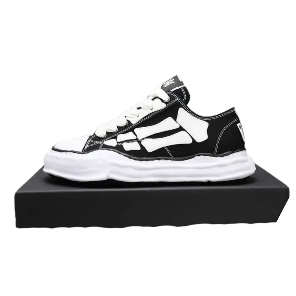 Amiri AMIRI Skyline Logo Sneakers — Black White
