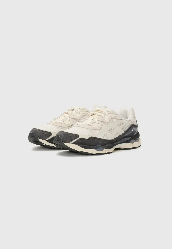 Asics — Produktbild