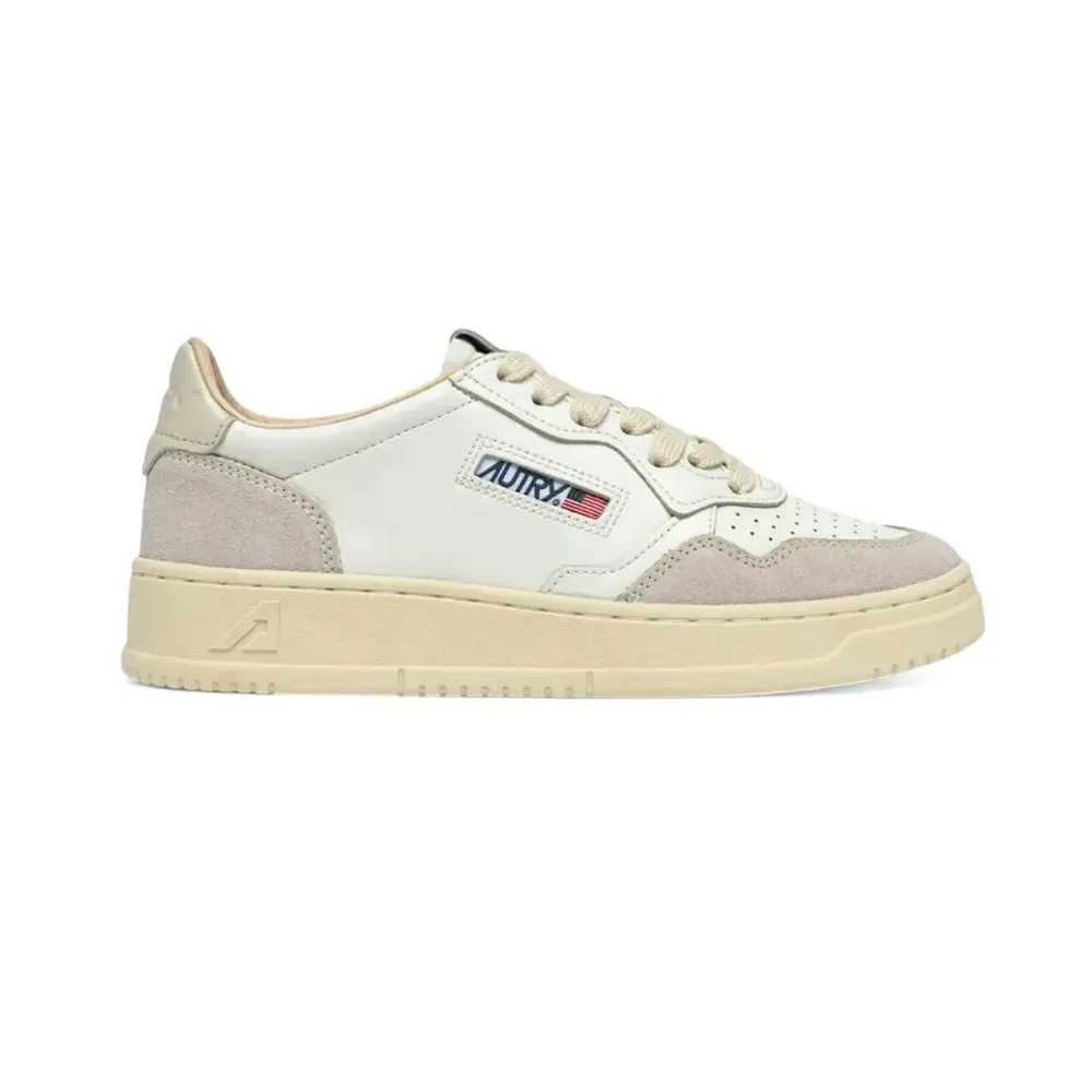 Autry Autry Medalist Leather Low — White Pelican