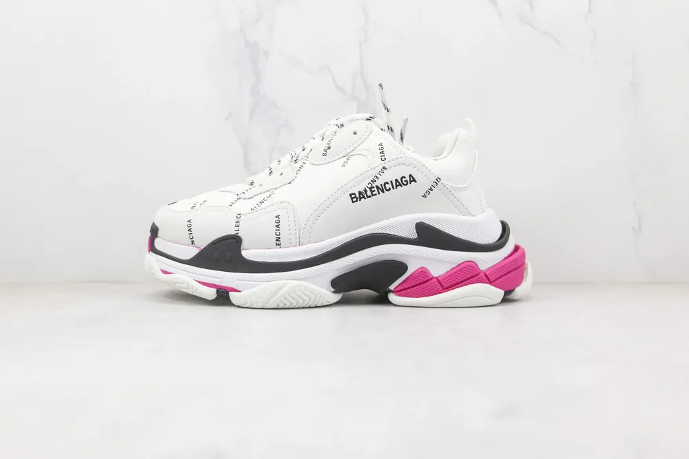 Balenciaga Balenciaga Triple S — White and black logo
