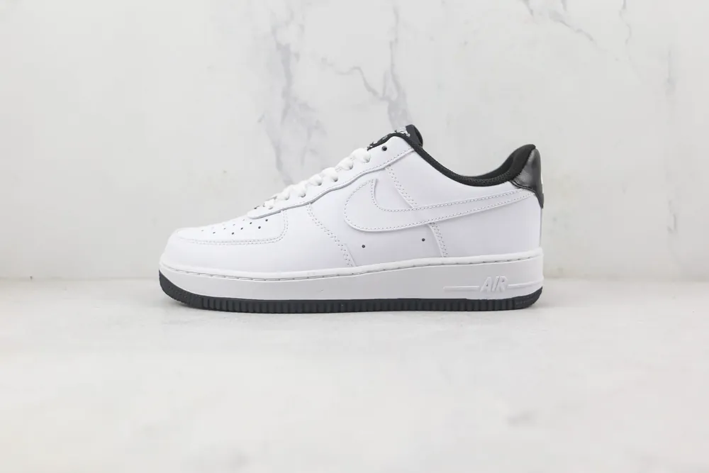 Nike Nike Air Force 1 07 Low — White Black Botton
