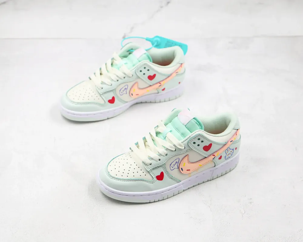 Nike NIKE DUNK LOW Dunk SB — Mint graffiti