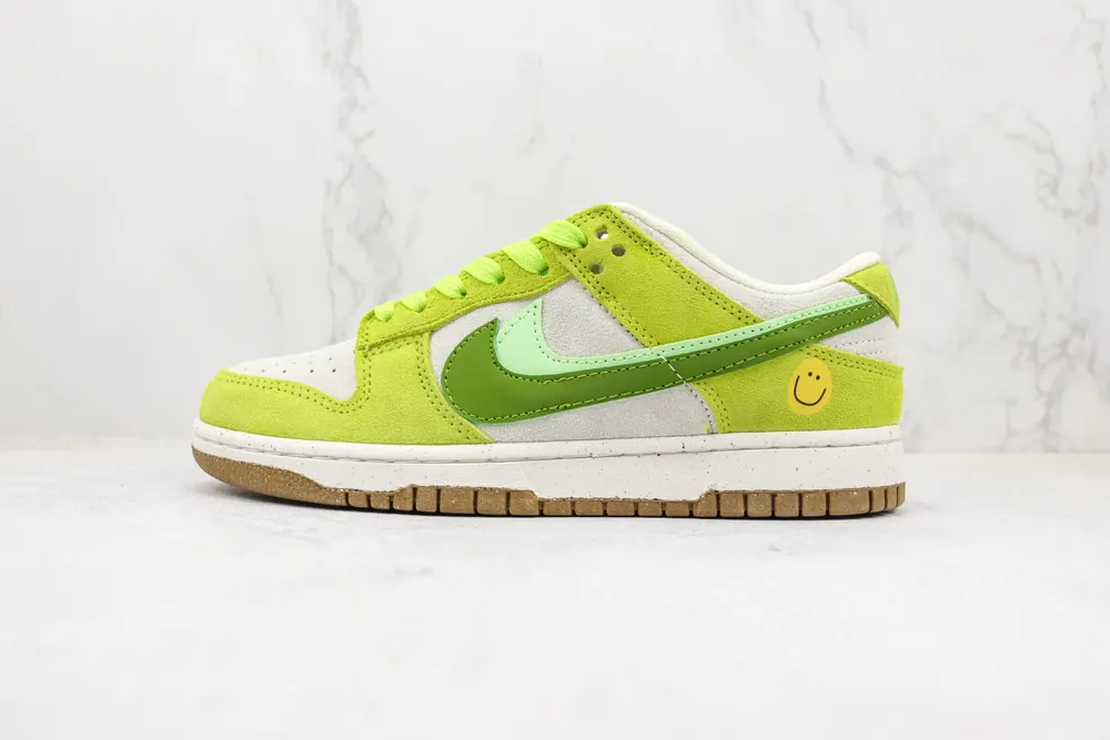 Nike Nike Dunk Low SE 85 Double Swoosh — Green