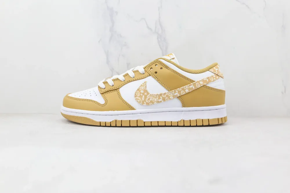 Nike NIKE SB Dunk Low — Yellow Paisley