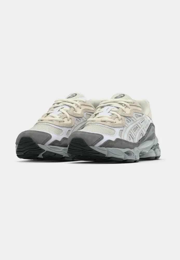 Asics — Produktbild