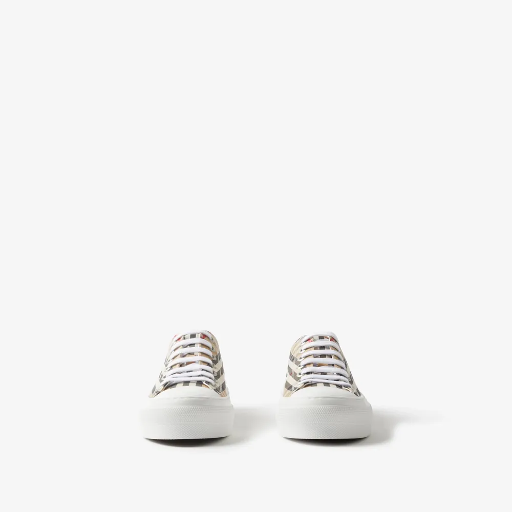 Burberry — Produktbild