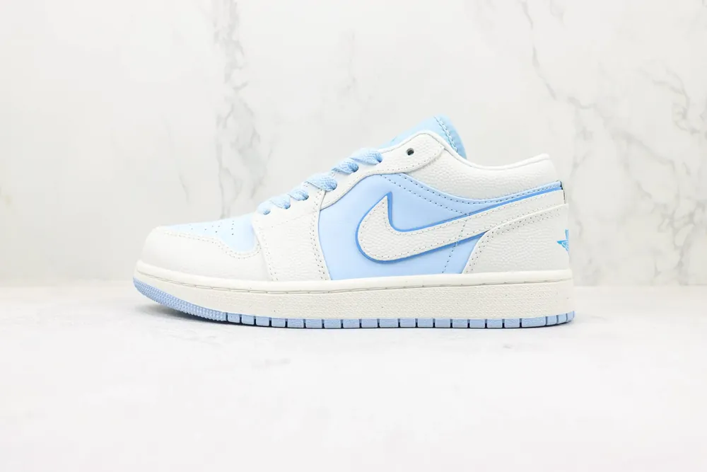 Jordan Nike Air Jordan 1 Low SE Reverse — Ice Blue