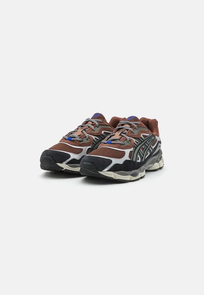 Asics — Produktbild
