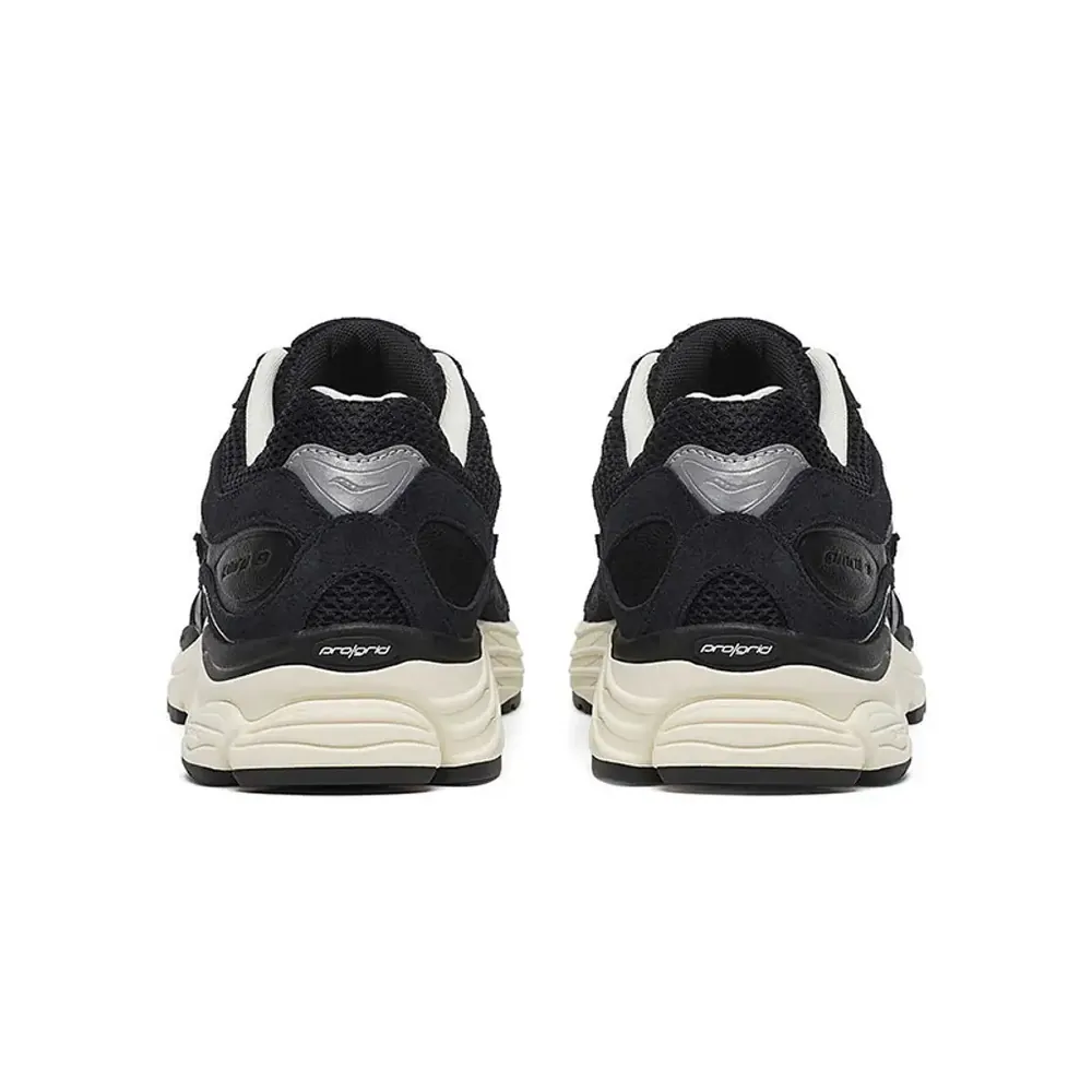 Saucony — Produktbild
